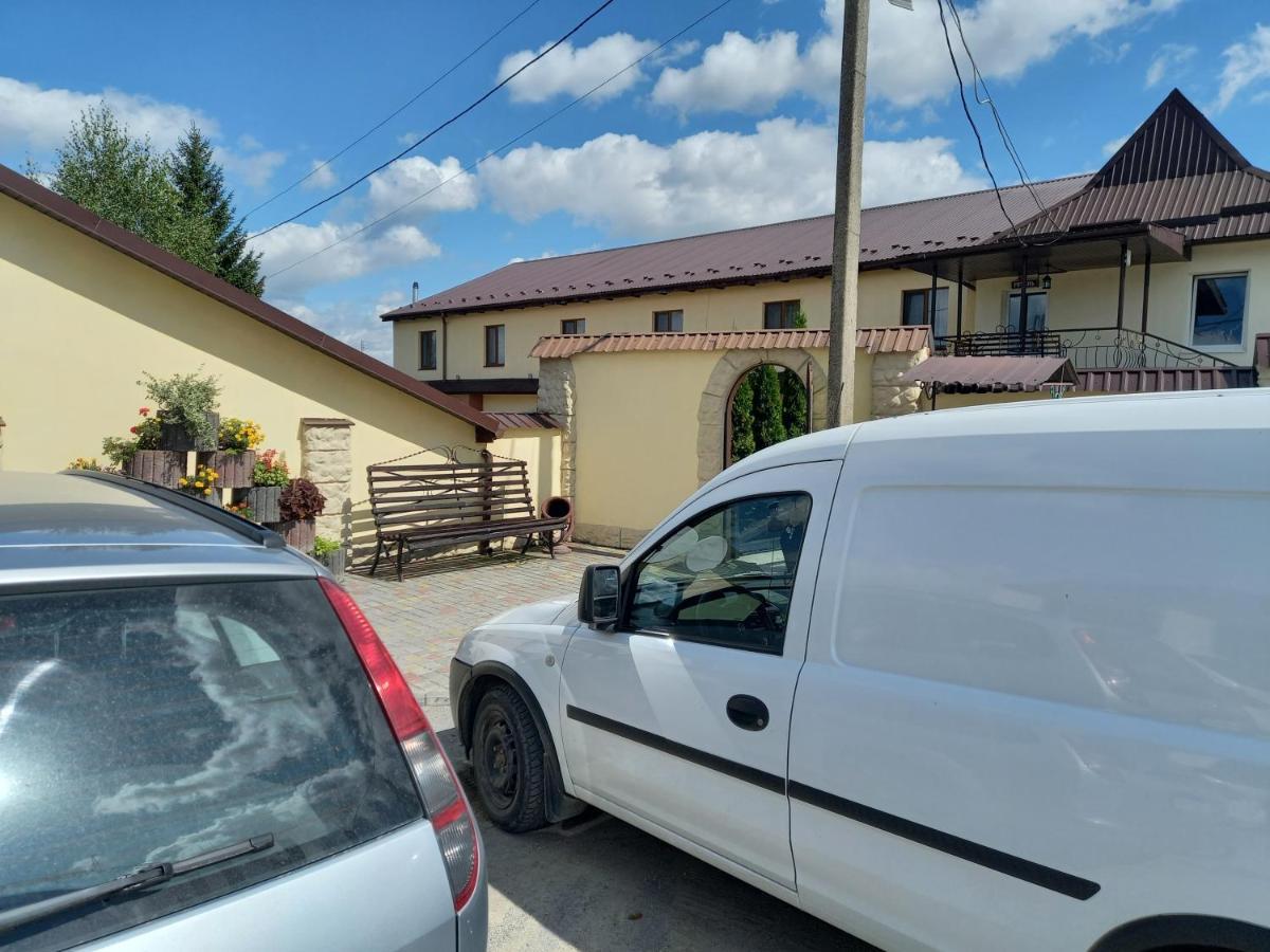 Astarta Inn Kamenec Podolský Exteriér fotografie